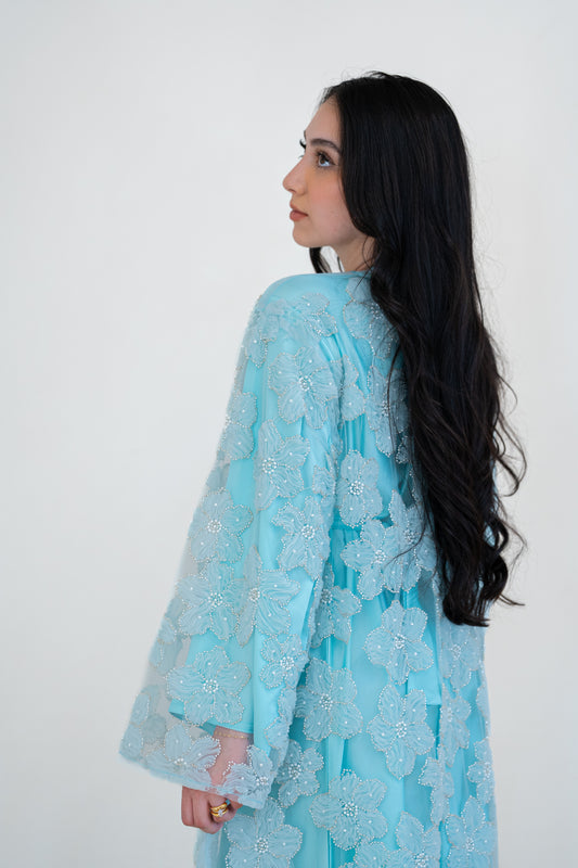 Pearled Petal in Aqua Mist