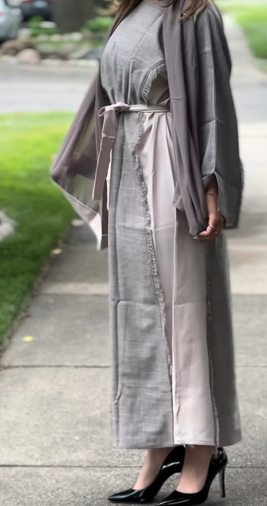 Fray beige Abaya