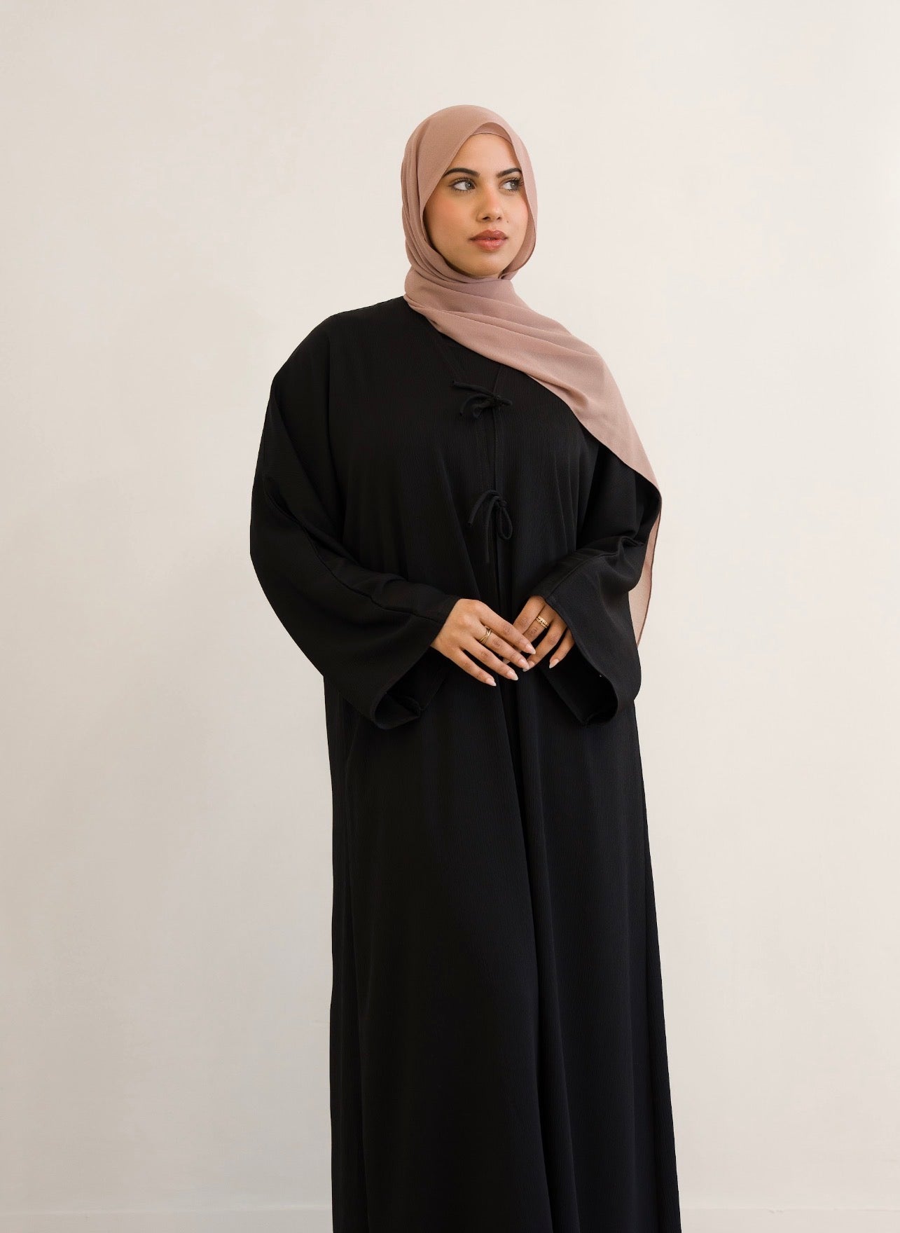 Hiba Black Bow Set