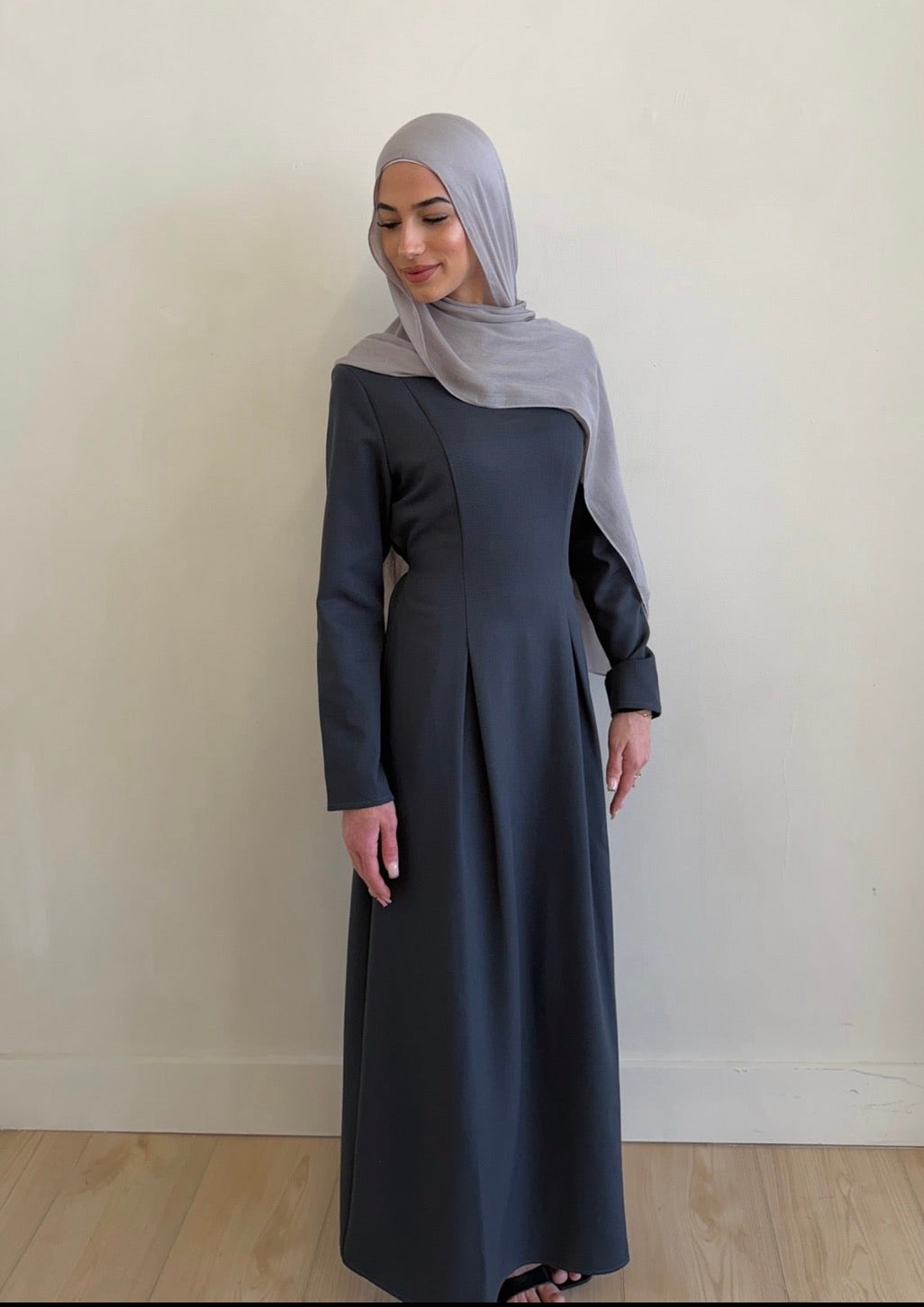 Mira Slate Grey