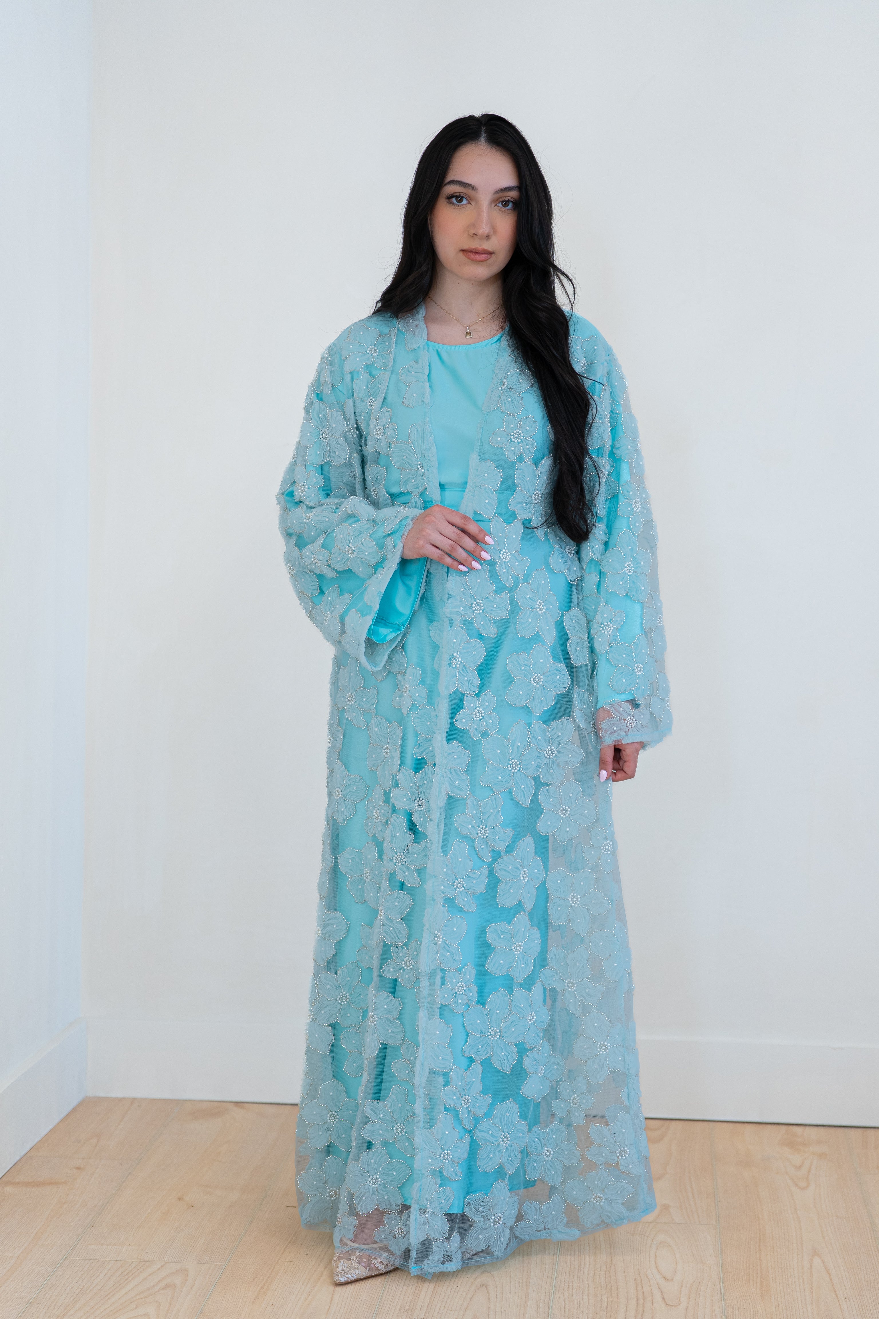 Pearled Petal in Aqua Mist