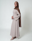 Raya in Beige