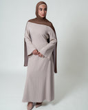Raya in Beige